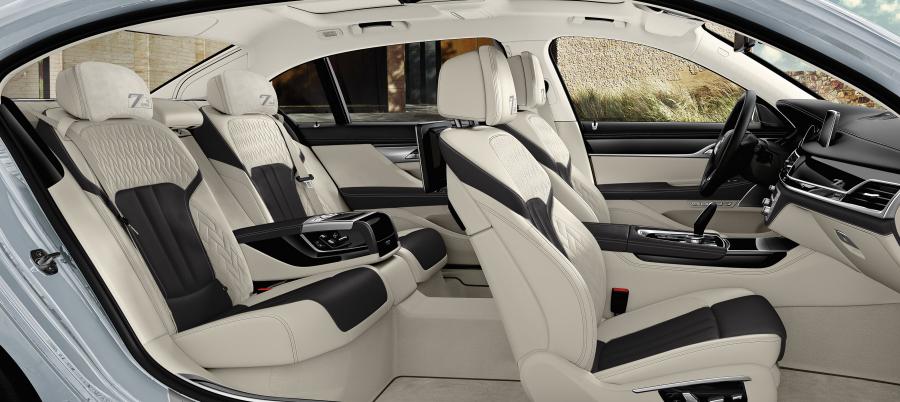 Интерьер BMW 7-Series Edition 40 Jahre 2017 года  (фото 12 из 12)